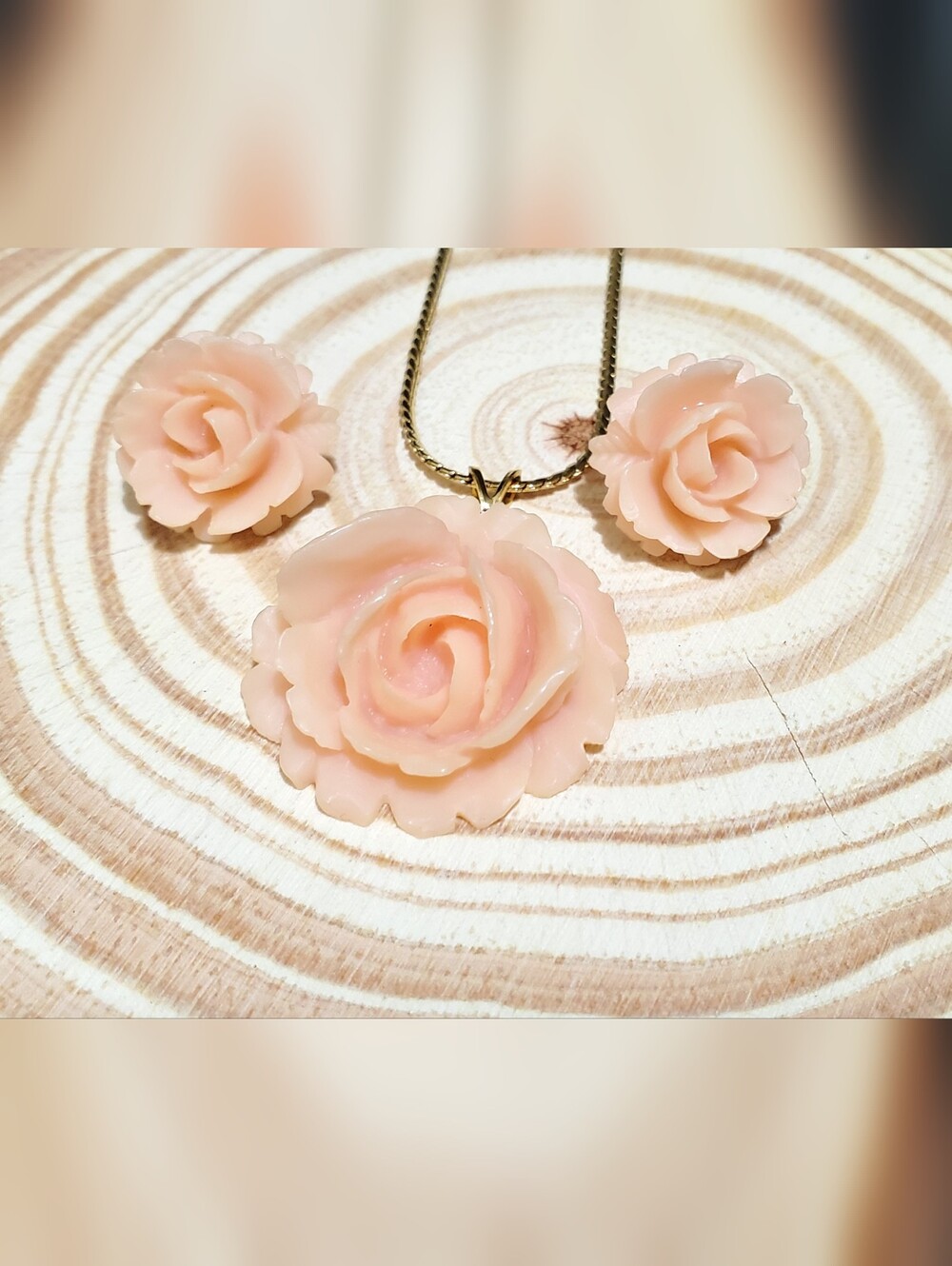 Vtg. Delicate Angel Skin Faux Corals Pink Rose Necklace and Errings Set